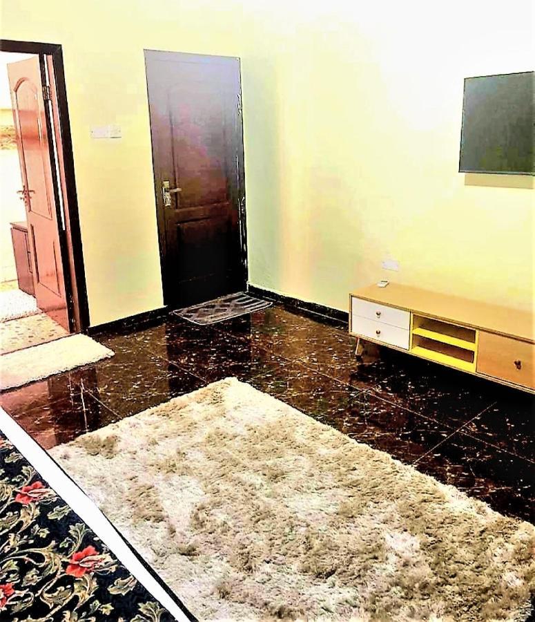 Detouz Lodging Apartment Accra Exterior photo
